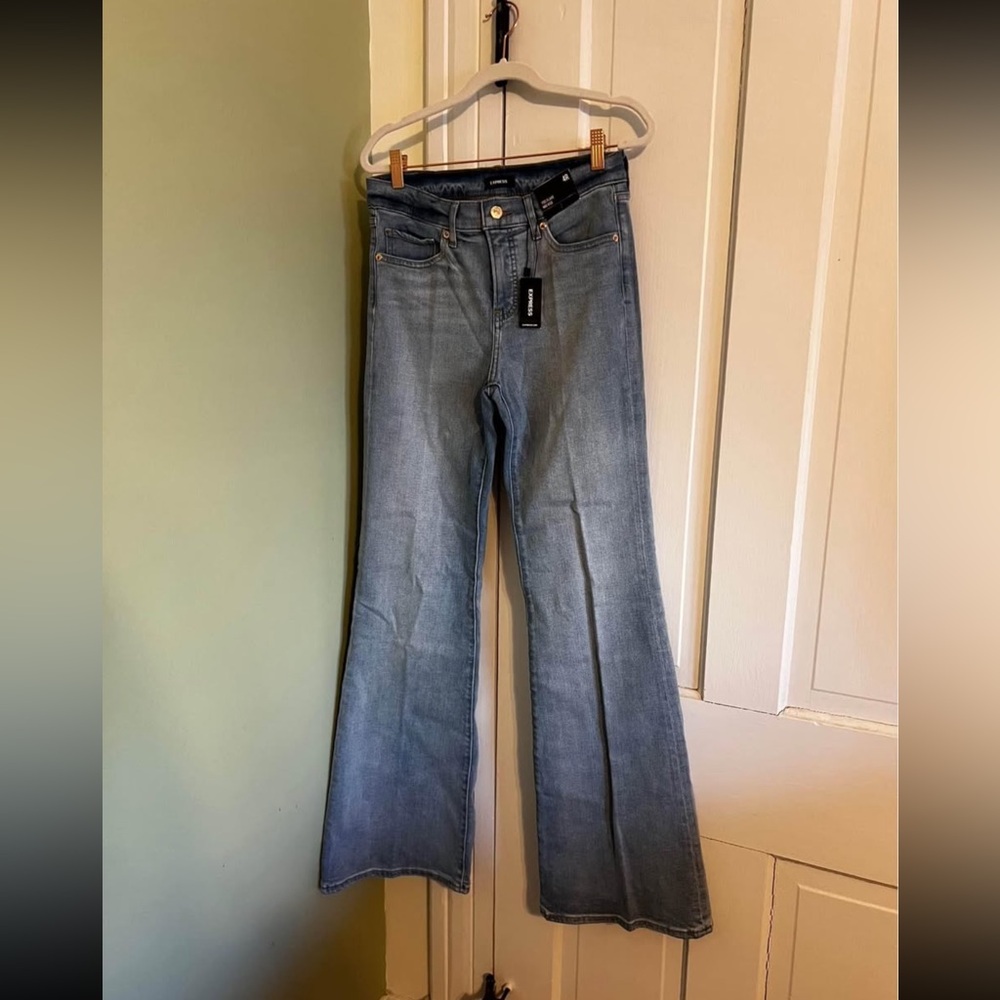 NWT Express Mid Rise Flare Jeans Size 4R
